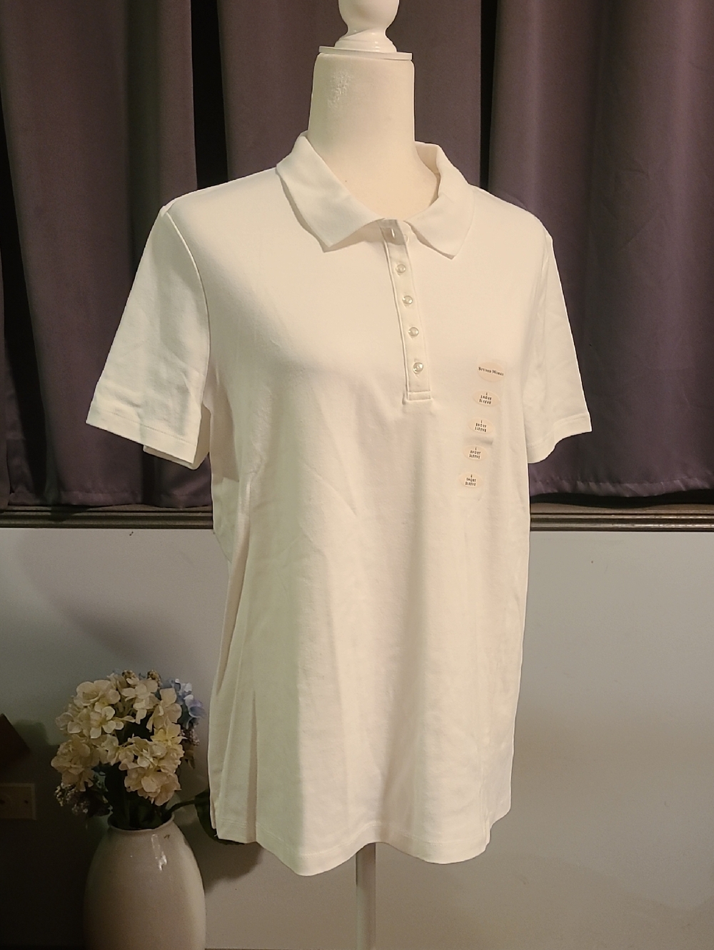 Studio Works NWT Women's White Polo Top - Large